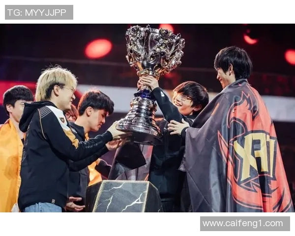 英雄联盟专题分析：深入探讨FPX战队的比赛经验与战术策略